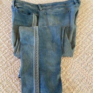 NYDJ size 18 jeans with lace trim